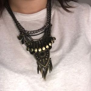 URBAN OUTFITTERS boho bib necklace